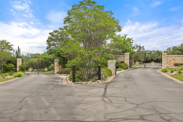 17813 Kingfisher Ridge DR, Lago Vista, TX 78645