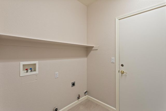 4001 Coldwater Dr, Rocklin, CA 95765