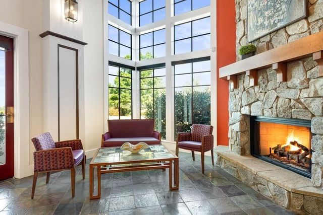 4001 Coldwater Dr, Rocklin, CA 95765