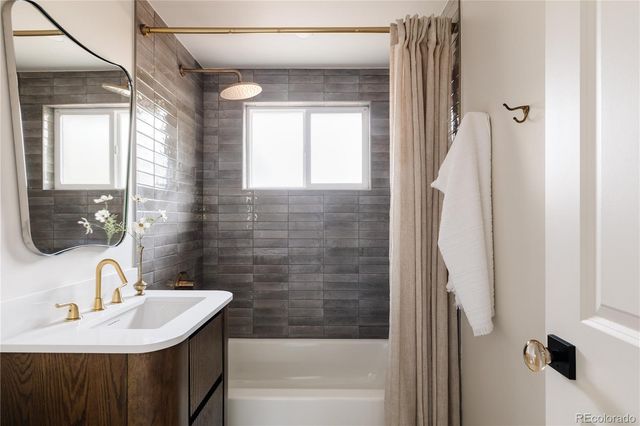 9608 W 53rd Avenue, Arvada, CO 80002