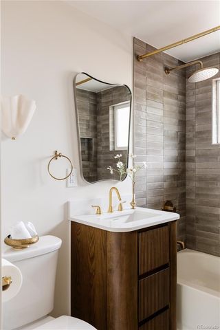 9608 W 53rd Avenue, Arvada, CO 80002