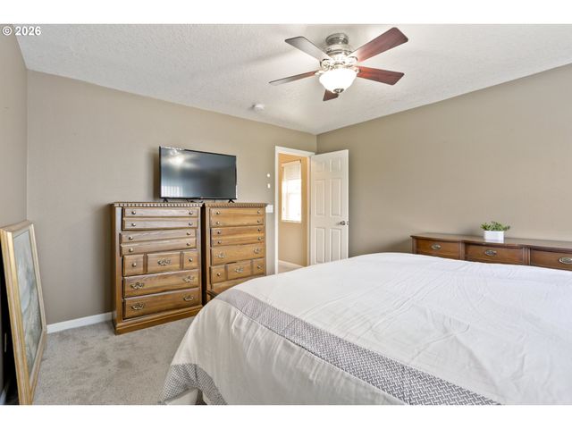 22908 Ne CHINOOK St, Wood Village, OR 97060