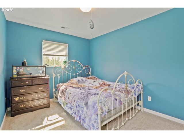 22908 Ne CHINOOK St, Wood Village, OR 97060