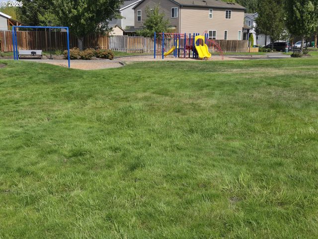 22908 Ne CHINOOK St, Wood Village, OR 97060