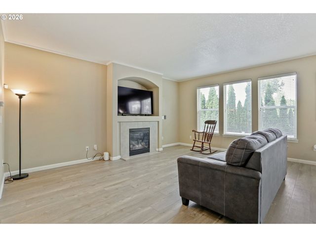22908 Ne CHINOOK St, Wood Village, OR 97060