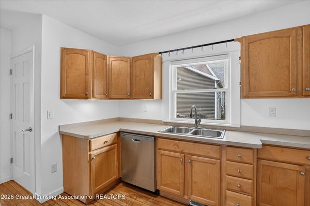 120 Ferguson Street, Lansing, MI 48912