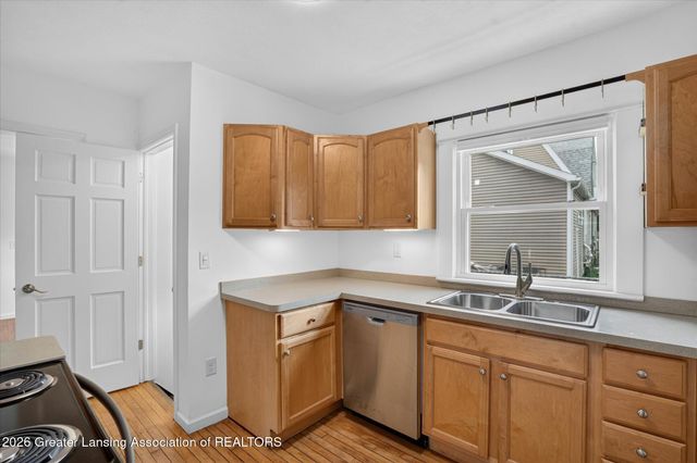 120 Ferguson Street, Lansing, MI 48912