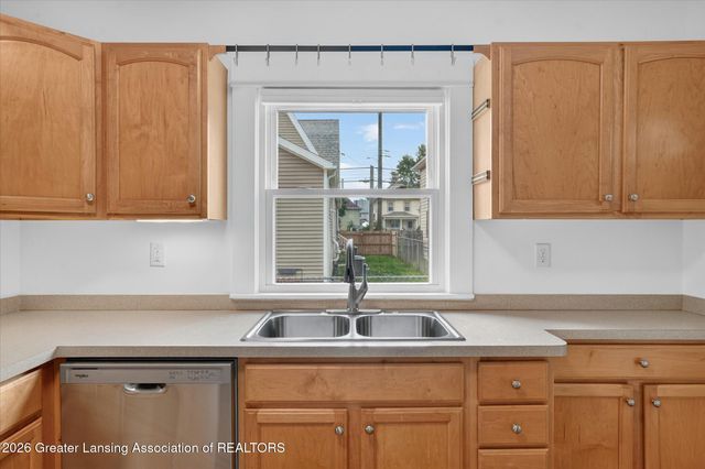 120 Ferguson Street, Lansing, MI 48912