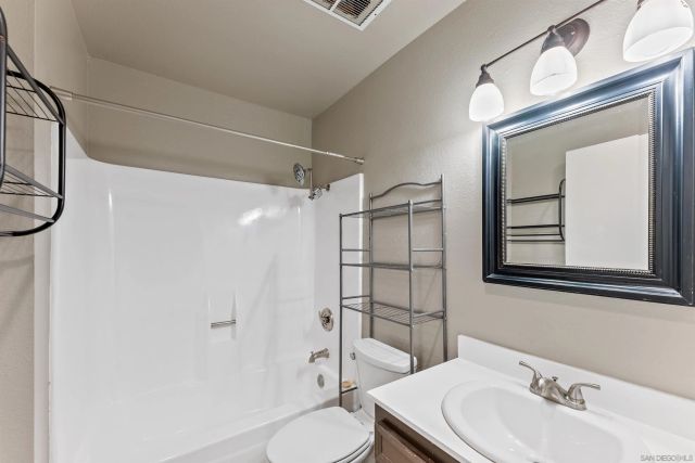 1632 presioca st 3, Spring Valley, CA 91977