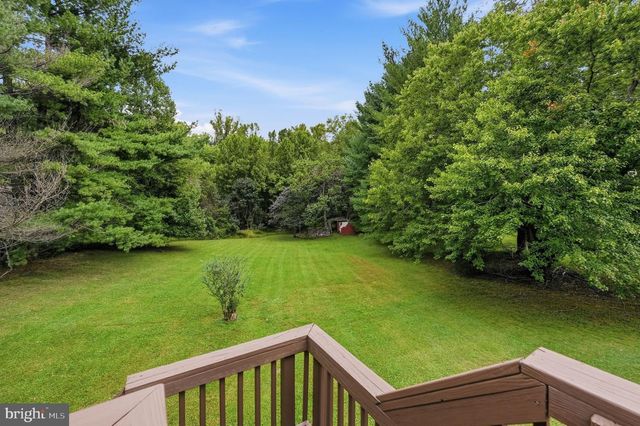 8114 HILLCREST DR, Manassas, VA 20111
