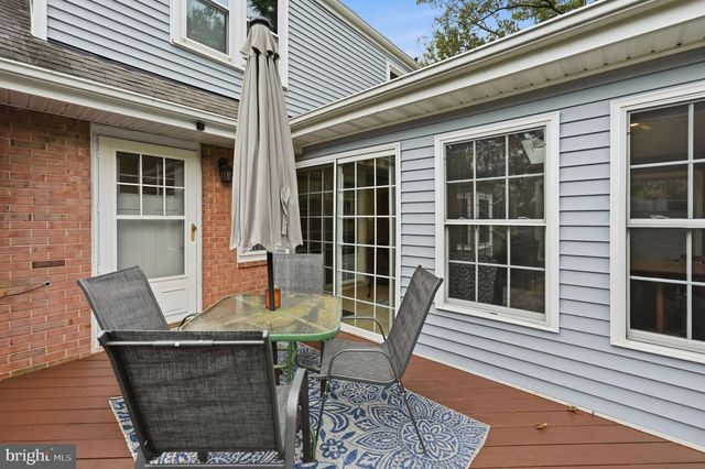 8114 HILLCREST DR, Manassas, VA 20111