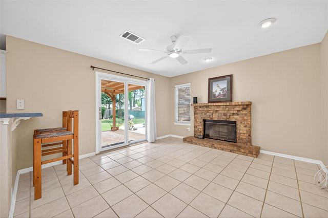 7114 Charred Pine Drive, Magnolia, TX 77354