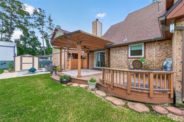 7114 Charred Pine Drive, Magnolia, TX 77354