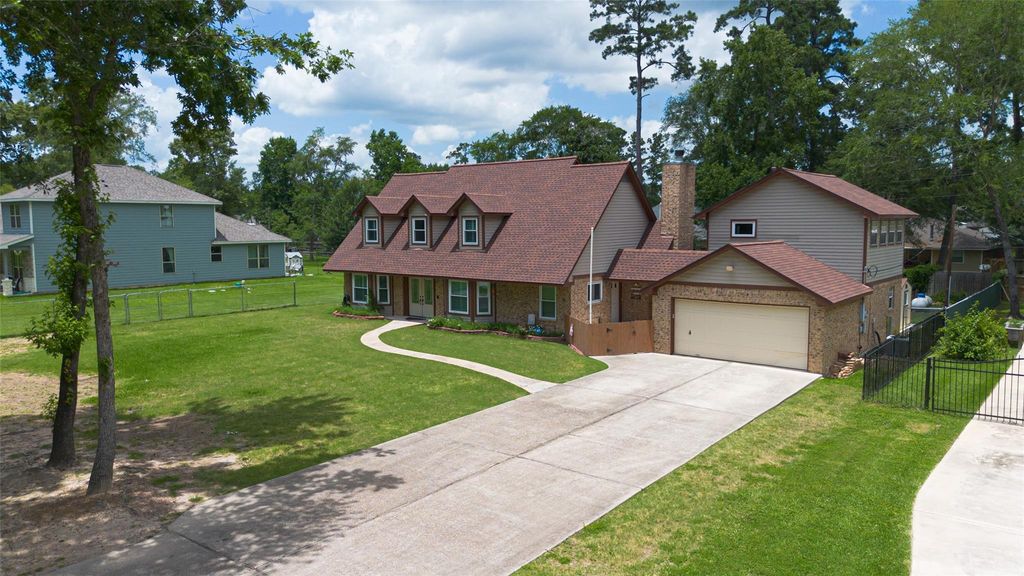 7114 Charred Pine Drive, Magnolia, TX 77354
