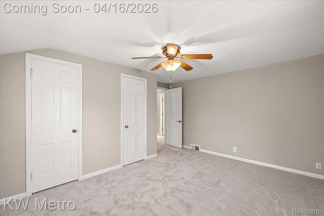 1904 Manchester Boulevard, Grosse Pointe Woods, MI 48236