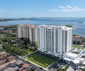 5713 BOWEN DANIEL DR. 806, Tampa, FL 33616
