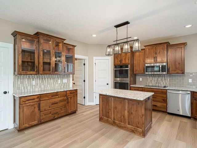 L5 B2 238th Avenue NW, Zimmerman, MN 55398