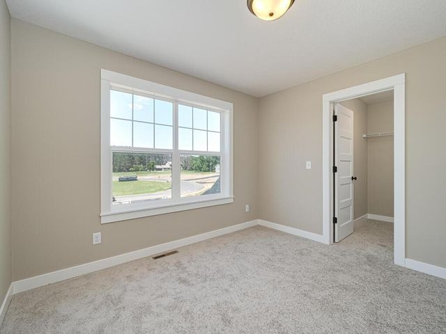 L5 B2 238th Avenue NW, Zimmerman, MN 55398