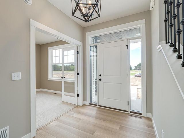 L5 B2 238th Avenue NW, Zimmerman, MN 55398