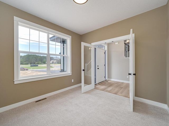 L5 B2 238th Avenue NW, Zimmerman, MN 55398