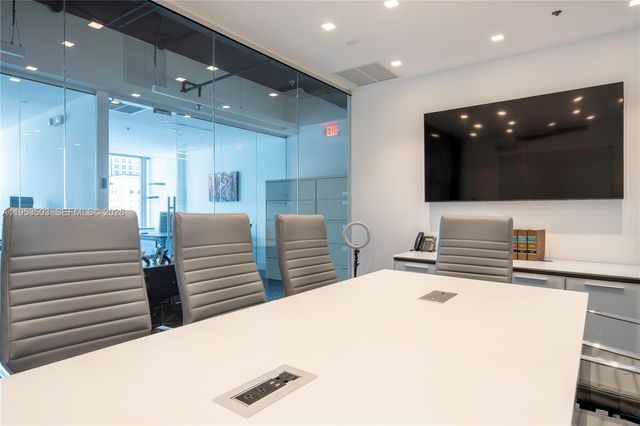 150 SE 2nd Ave 1410, Miami, FL 33131