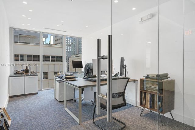 150 SE 2nd Ave 1410, Miami, FL 33131