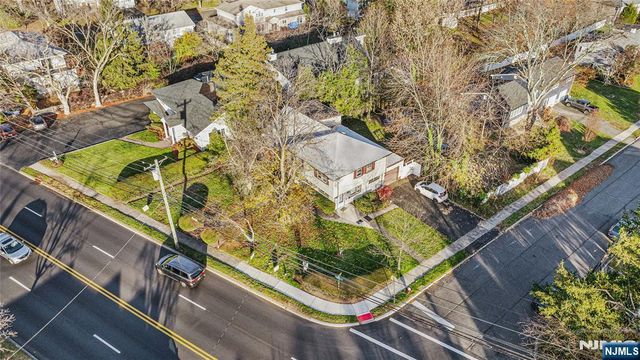 366 Forest Avenue, Paramus, NJ 07652