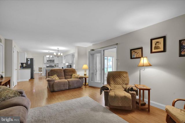 476 OLD SWEDE RD, Douglassville, PA 19518