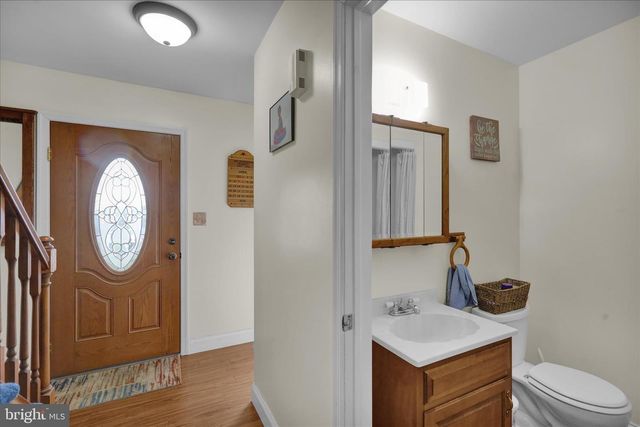 476 OLD SWEDE RD, Douglassville, PA 19518