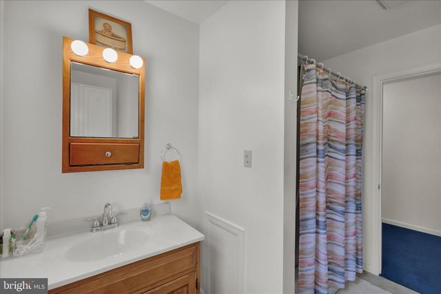 476 OLD SWEDE RD, Douglassville, PA 19518