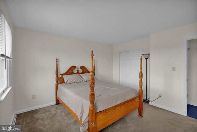 476 OLD SWEDE RD, Douglassville, PA 19518