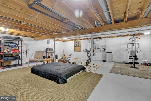 476 OLD SWEDE RD, Douglassville, PA 19518