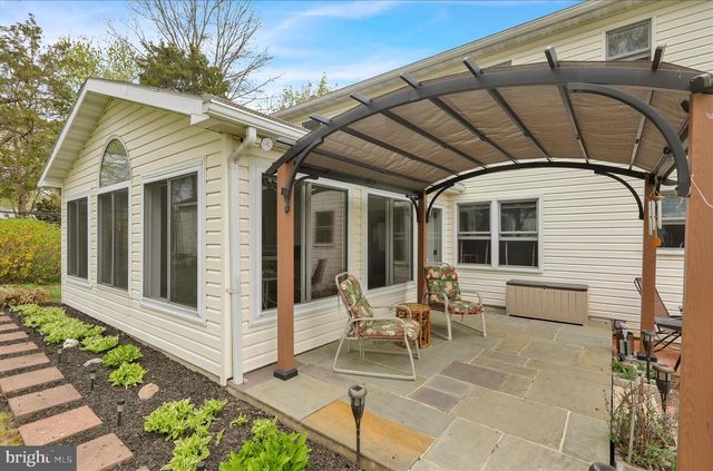 476 OLD SWEDE RD, Douglassville, PA 19518