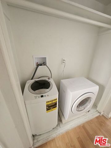 812 S Gramercy Drive, Los Angeles, CA 90005