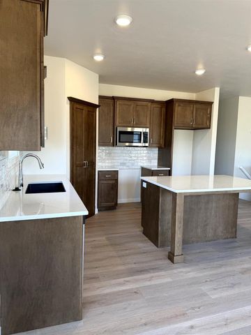 1439 DIVINITY DRIVE, De Pere, WI 54115