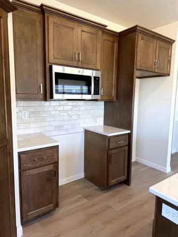 1439 DIVINITY DRIVE, De Pere, WI 54115