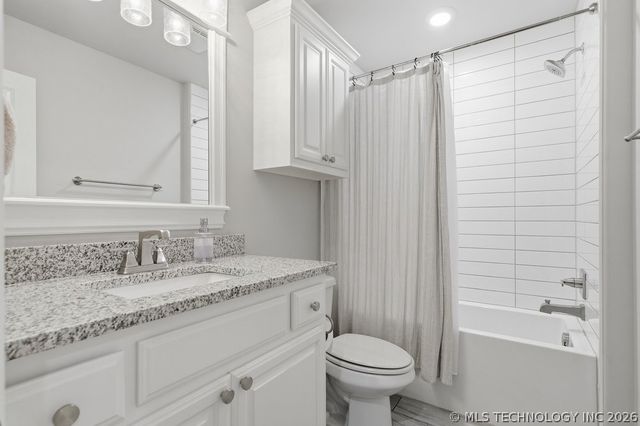 714 W 110th Street S, Jenks, OK 74037