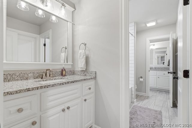 714 W 110th Street S, Jenks, OK 74037
