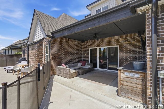 714 W 110th Street S, Jenks, OK 74037
