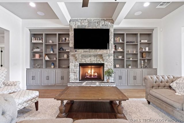 714 W 110th Street S, Jenks, OK 74037