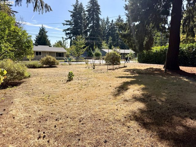 12825 Se LINCOLN St, Portland, OR 97233