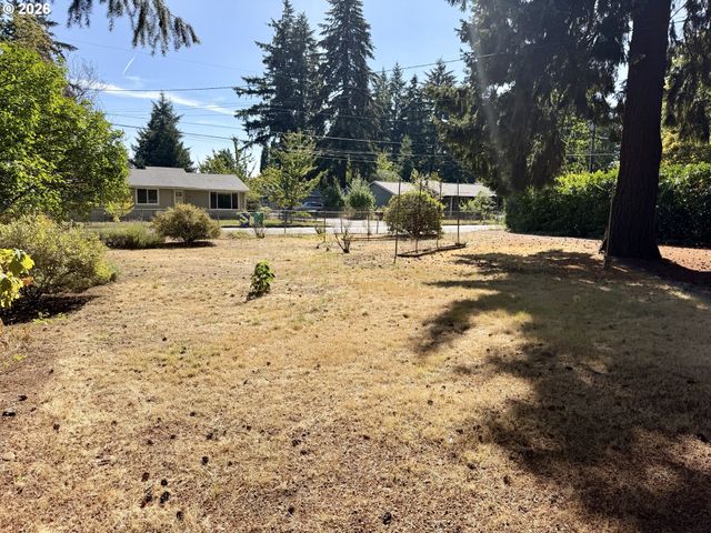 12825 Se LINCOLN St, Portland, OR 97233