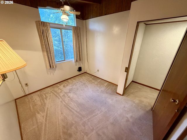 12825 Se LINCOLN St, Portland, OR 97233