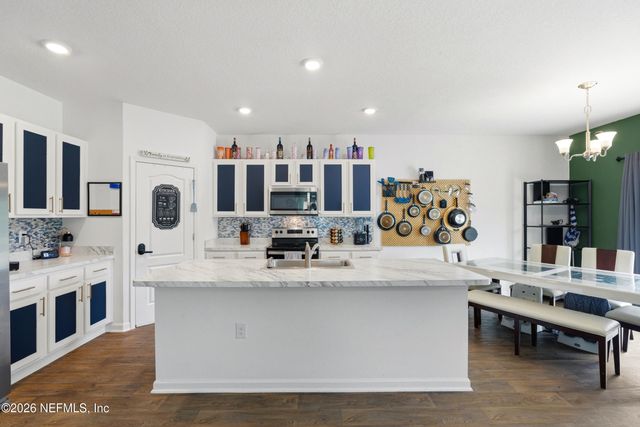 2836 OAK STREAM Drive, Green Cove Springs, FL 32043
