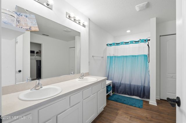 2836 OAK STREAM Drive, Green Cove Springs, FL 32043