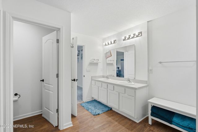 2836 OAK STREAM Drive, Green Cove Springs, FL 32043