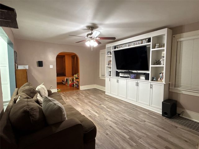 3828 AMIDON Avenue, Erie, PA 16510