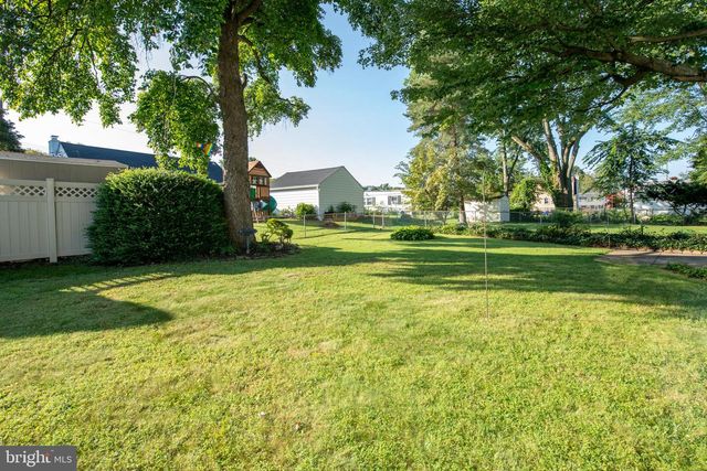 326 WINDSOR AVE, Hatboro, PA 19040