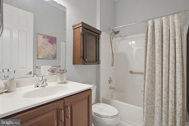 4855 SPENCER DR, Schwenksville, PA 19473