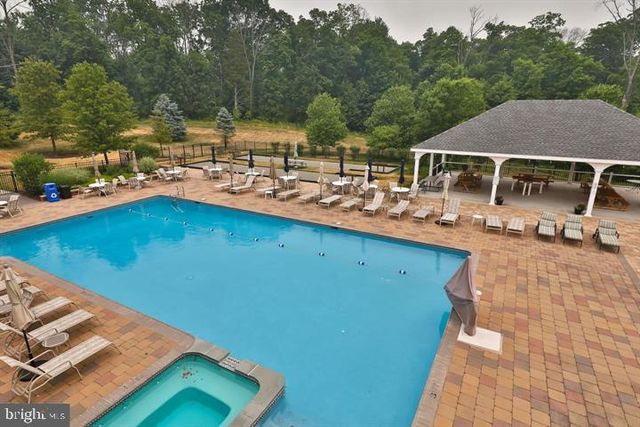 4855 SPENCER DR, Schwenksville, PA 19473